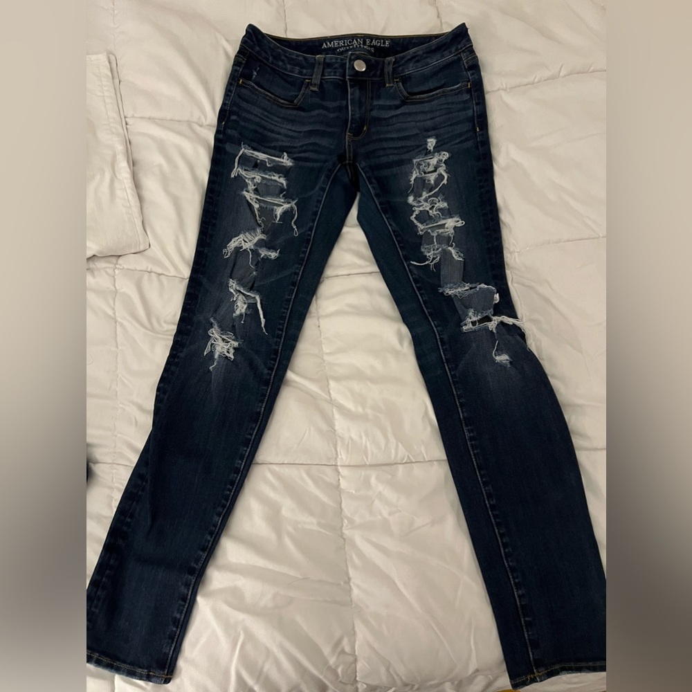 American Eagle. Size 6. Dark Blue
